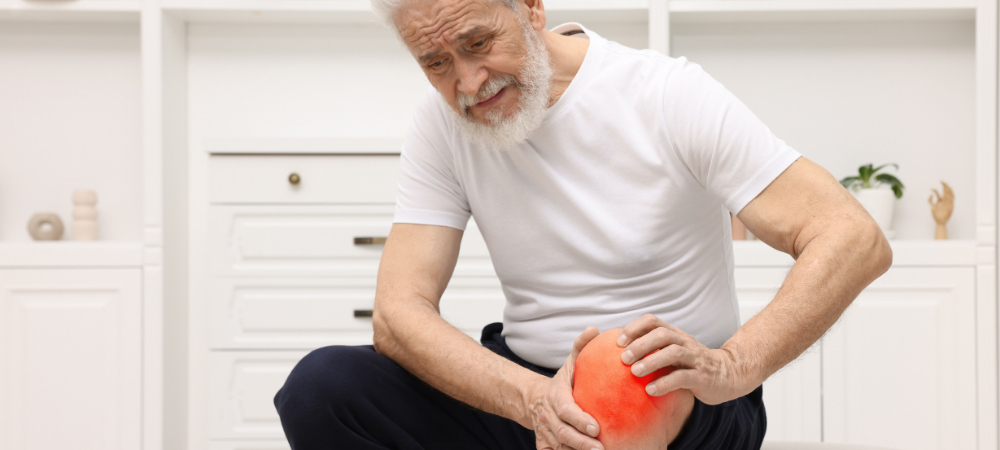 elderly man with knee pain